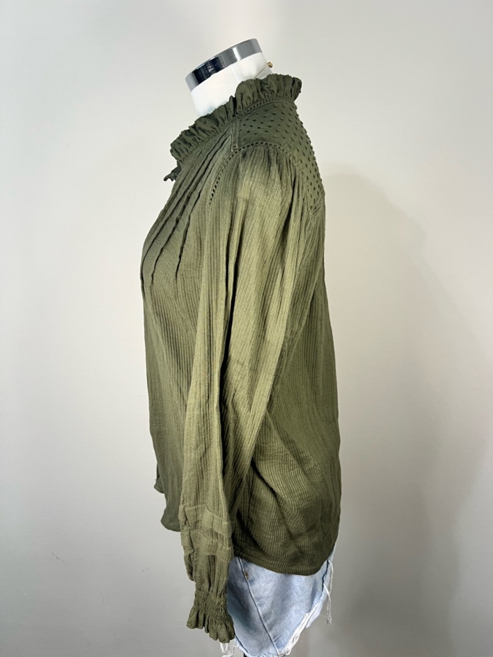Quince Organic Cotton Peasant Blouse Size S Green Textured Ruffle Neck Button - Picture 7 of 9